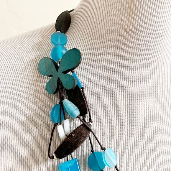 Butterfly Bohemian Three Strand Necklace Blue - Picture 5 of 6